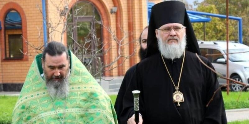 Епископ Георгиевский и Прасковейский Николай совершил Божественную литургию в храме Воскресения Словущего В день памяти прп. Амвросия Оптинского епископ Георгиевский и Прасковейский Николай совершил Божественную литургию в храме Воскресения Словущего