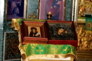 В день памяти прп. Амвросия Оптинского епископ Георгиевский и Прасковейский Николай совершил Божественную литургию в храме Воскресения Словущего 2