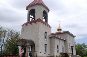 В четверг 21-й седмицы по Пятидесятнице епископ Николай совершил Божественную литургию в храме пророка Божия Илии города Будённовска